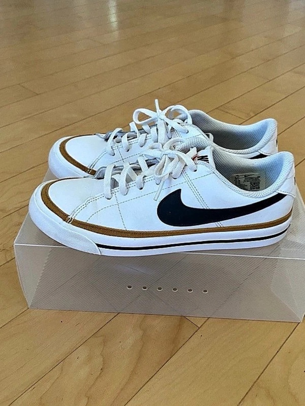 Kids Nike Court White & Black Sneakers US 5.5Y